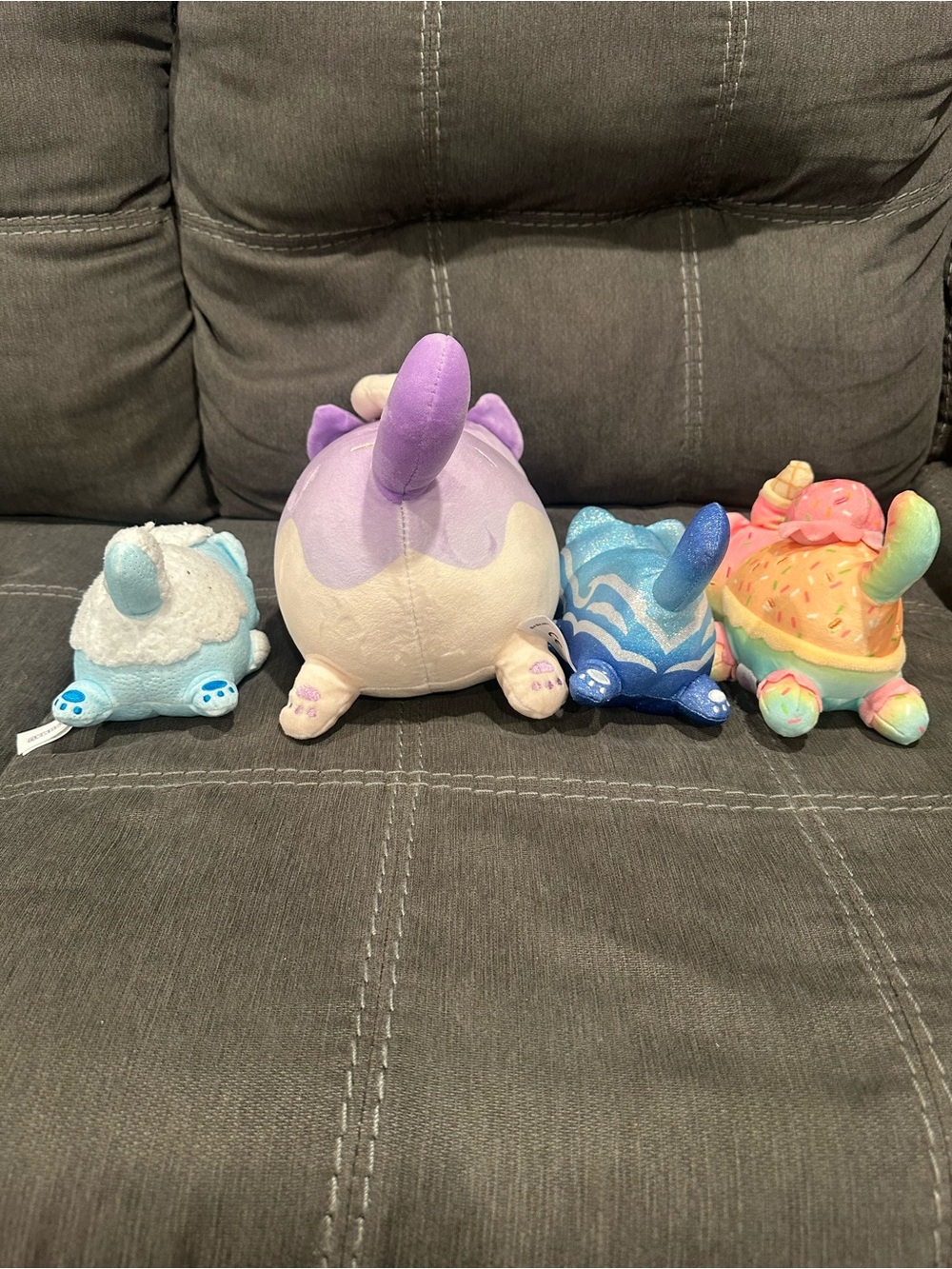 Aphmau Cat Plushie Bundle - Picture 5 of 5